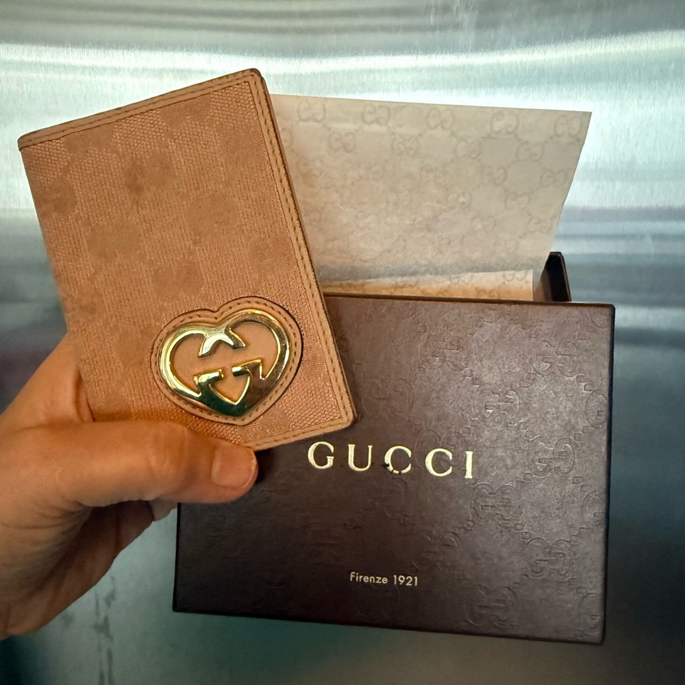 Gucci Beige Card Holder with Gold Heart Emblem